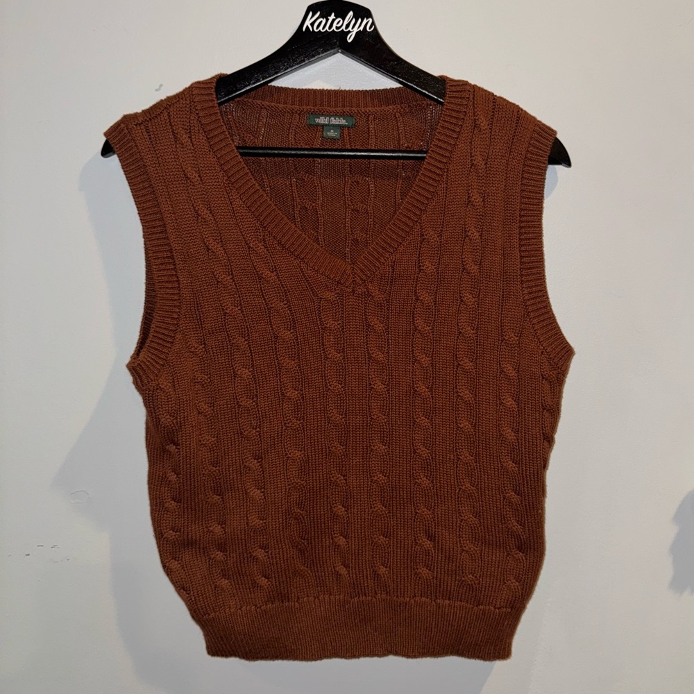 Brown Preppy Sweater Vest Size Medium